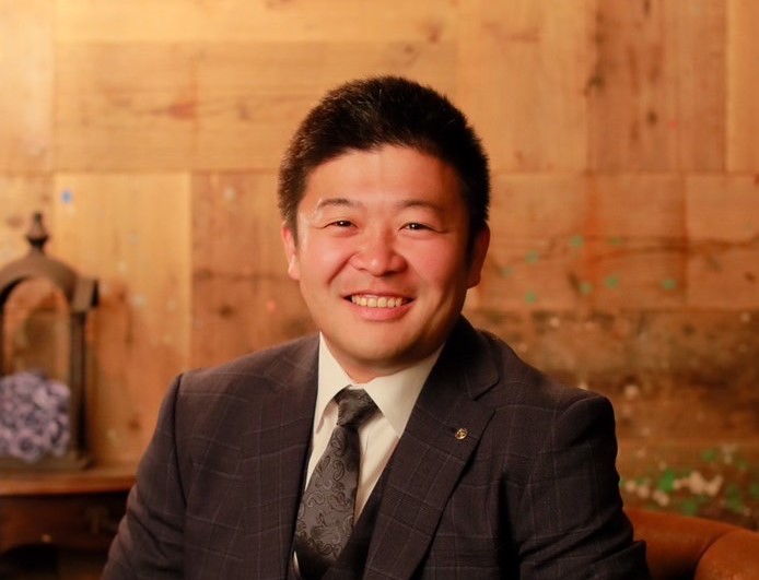 国際奉仕委員長